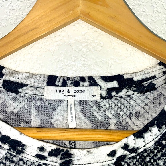 Rag & Bone White Python Snake Print Cotton T-Shirt - Picture 11 of 14